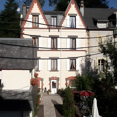 Eugénie 3*